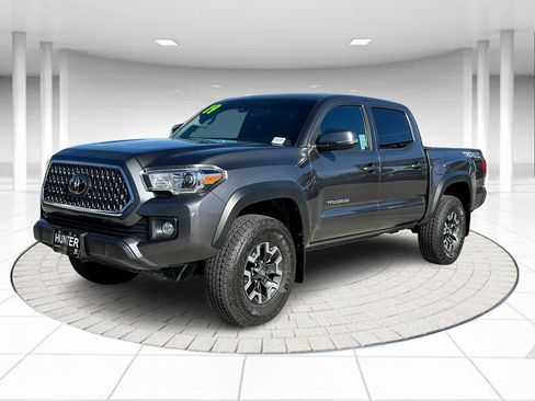 Used 2019 Toyota Tacoma TRD Off-Road image 1