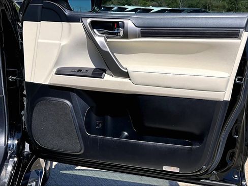 Used 2020 Lexus GX 460 Premium image 23