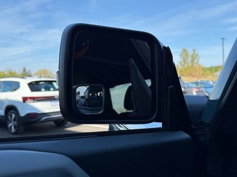 Used 2022 Ford Bronco Badlands image 24