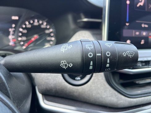 Certified 2023 Jeep Compass Latitude image 21