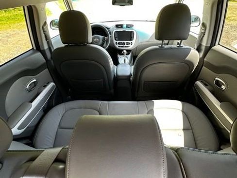 Used 2016 Kia Soul EV + w/ Sun & Fun Package FWD image 26