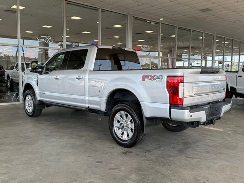 Used 2018 Ford F350 Platinum w/ Platinum Ultimate Package AWD/4WD image 3
