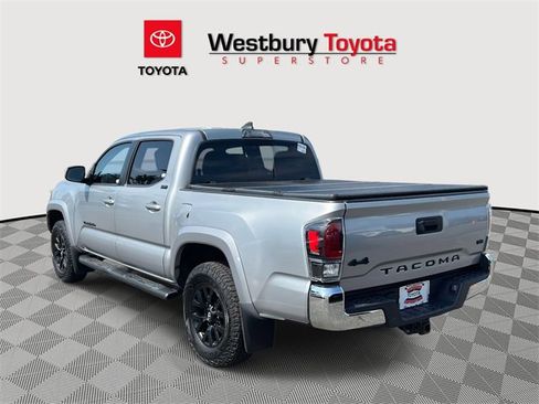 Used 2018 Toyota Tacoma SR5 image 6