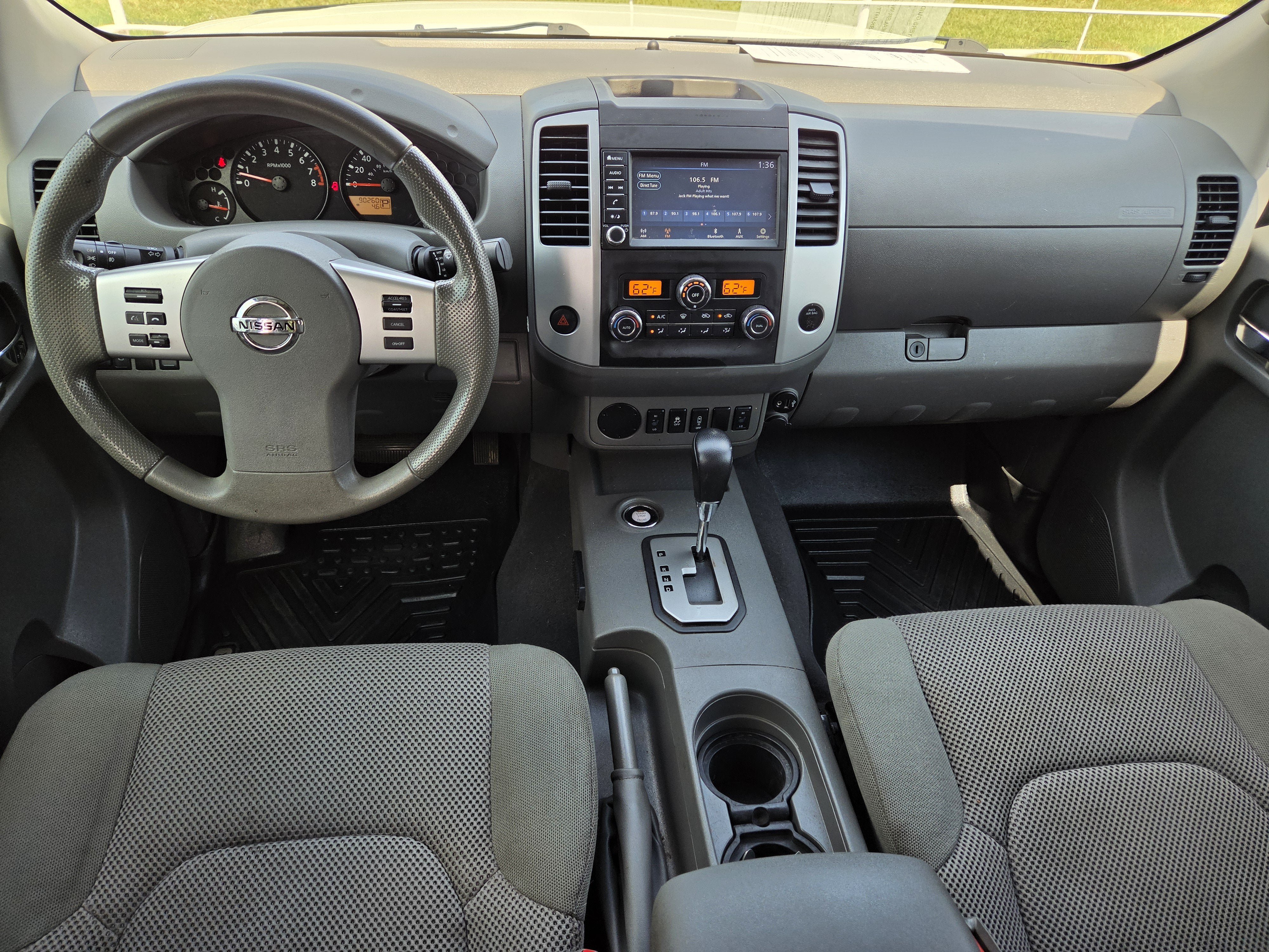 Used 2020 Nissan Frontier SV w/ Midnight Edition Floor Mats RWD image 11