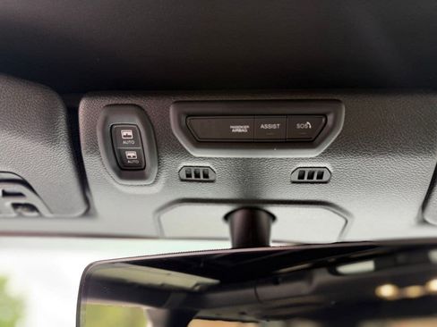Used 2022 Jeep Wrangler Unlimited Sport AWD/4WD image 9