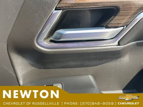 Used 2023 Chevrolet Silverado 1500 LT AWD/4WD image 30