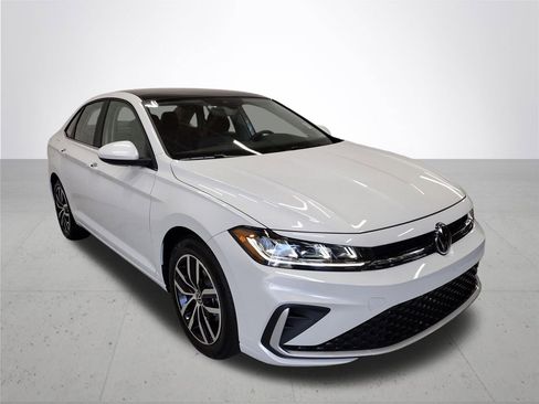 New 2026 Volkswagen Jetta SE image 4