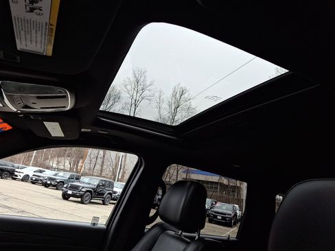 Certified 2020 Jeep Grand Cherokee Laredo w/ Quick Order Package 2BN North image 15