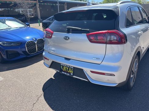 Used 2018 Kia Niro Touring image 17