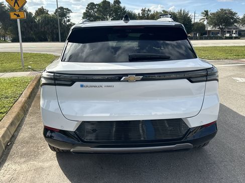 New 2026 Chevrolet Equinox EV LT image 7