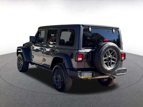Used 2025 Jeep Wrangler Sport S image 14