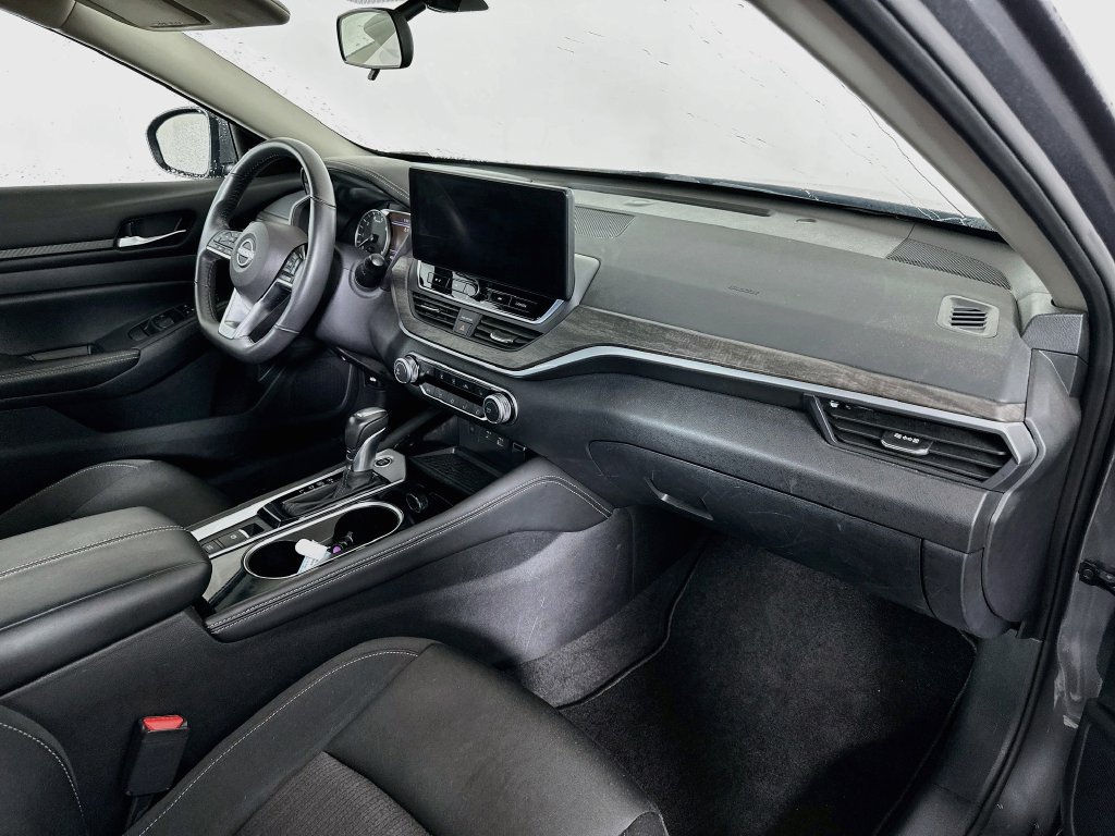 Certified 2024 Nissan Altima 2.5 SV w/ SV Premium Package AWD/4WD image 39