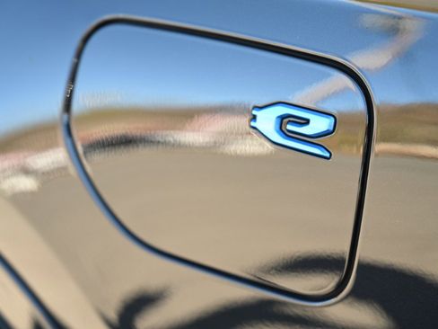 Used 2023 Jeep Grand Cherokee 30th Anniversary AWD/4WD image 14