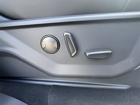 New 2025 Ford Expedition Max Active image 31