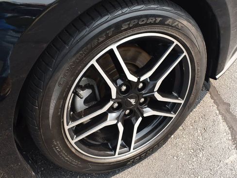 Used 2020 Ford Mustang Premium image 7