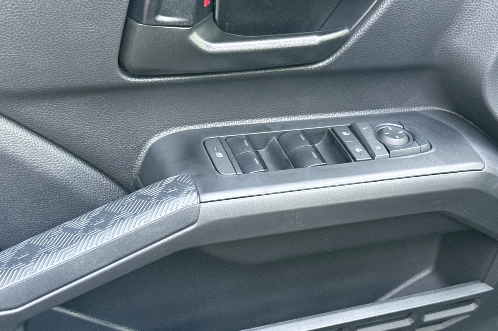 New 2026 Toyota Tacoma SR AWD/4WD image 13