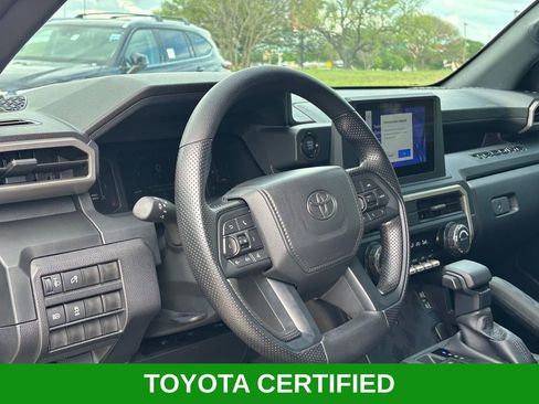 Used 2025 Toyota Tacoma SR image 7