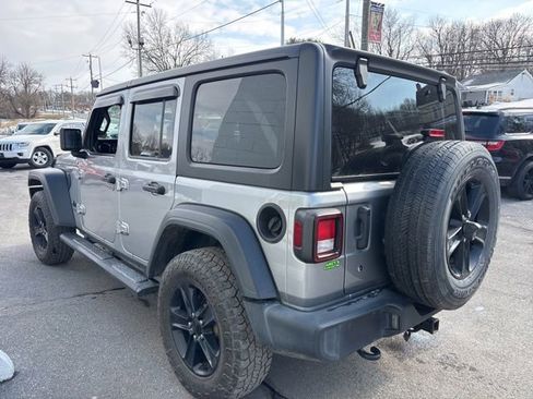 Used 2020 Jeep Wrangler Unlimited Sport AWD/4WD image 4