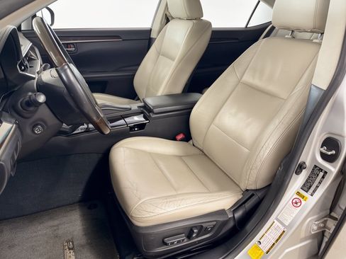 Used 2013 Lexus ES 350 w/ Luxury Pkg FWD image 5