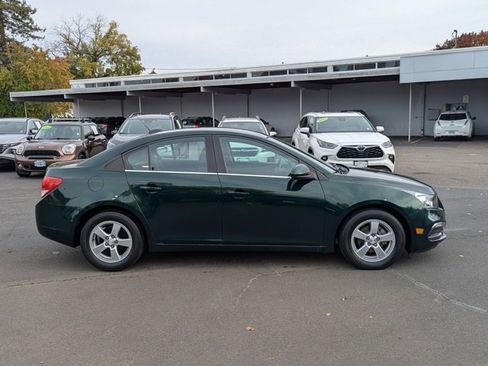 Used 2015 Chevrolet Cruze LT image 6
