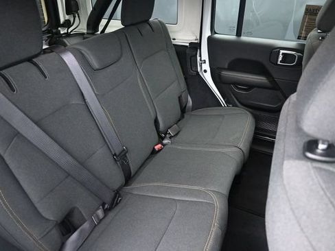 Used 2025 Jeep Wrangler Unlimited Sahara AWD/4WD image 48