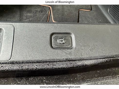 New 2025 Lincoln Navigator L Reserve image 29