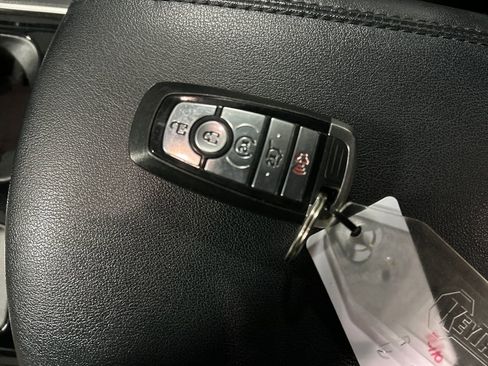 Used 2020 Ford Edge SEL w/ Convenience Package image 21