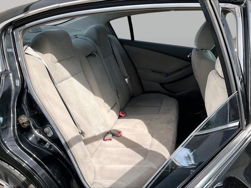 Used 2010 Nissan Altima 2.5 S w/ Convenience Plus Pkg FWD image 19