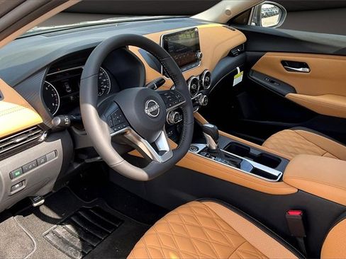 New 2025 Nissan Sentra SV w/ SV Premium Package image 7