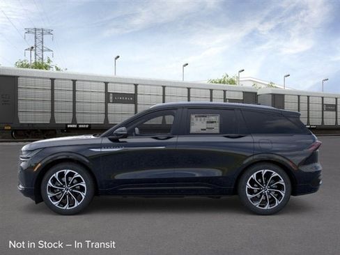New 2026 Lincoln Nautilus Reserve AWD/4WD image 25