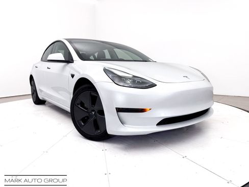 Used 2023 Tesla Model 3 Standard Range RWD image 1