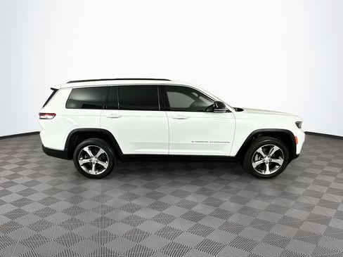 Used 2024 Jeep Grand Cherokee L Limited AWD/4WD image 10