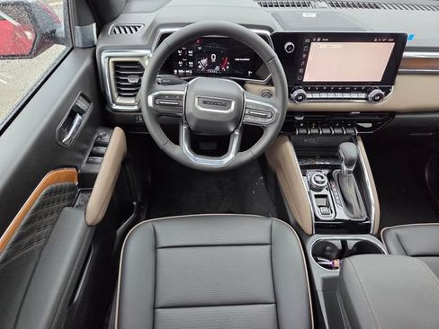 New 2026 GMC Canyon Denali AWD/4WD image 3