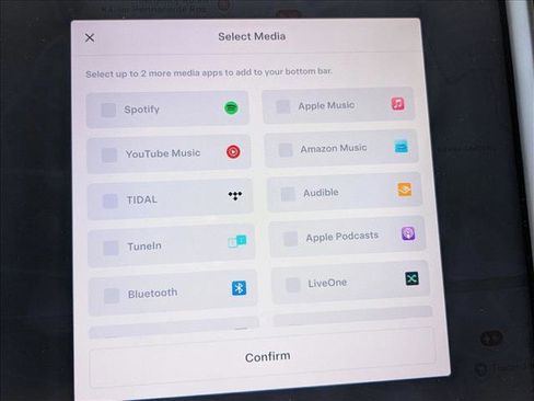 Used 2020 Tesla Model X Long Range image 17