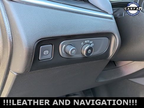 Used 2021 Buick Enclave Essence image 15