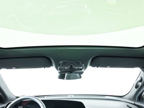 New 2025 Cadillac Lyriq Luxury image 21