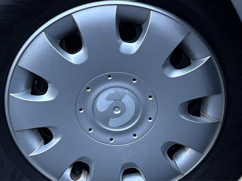 Used 2009 Volkswagen Rabbit S image 41