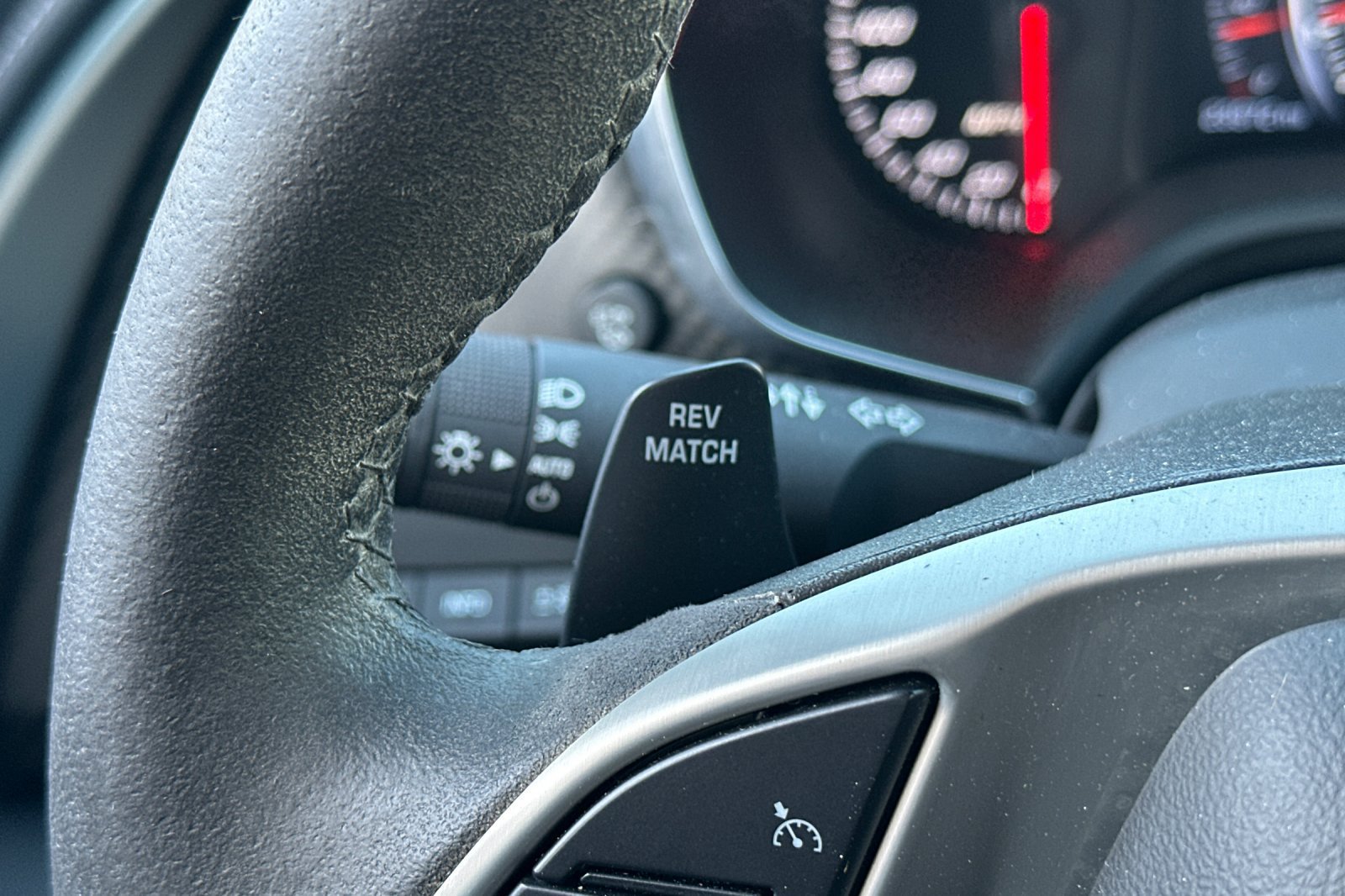 Used 2018 Chevrolet Corvette Z06 RWD image 36