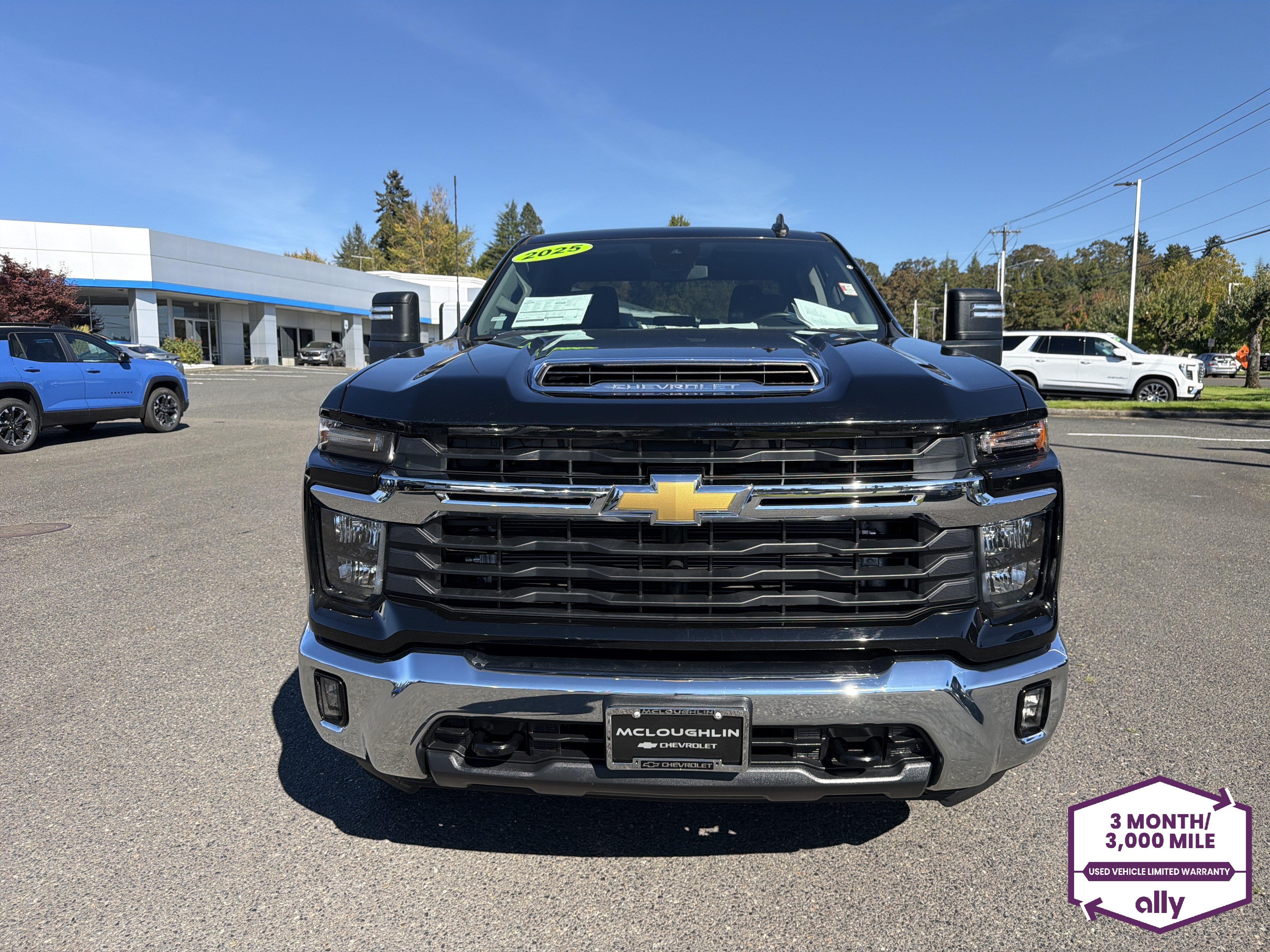 Used 2025 Chevrolet Silverado 2500 LT w/ Convenience Package AWD/4WD image 8