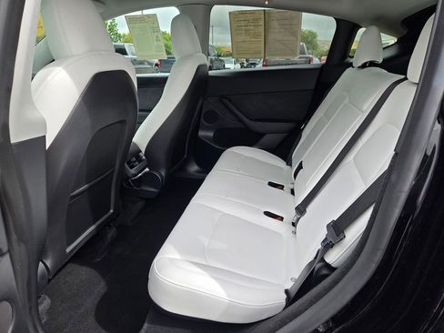 Used 2023 Tesla Model Y Performance AWD/4WD image 10