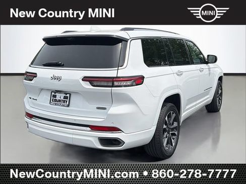 Used 2022 Jeep Grand Cherokee L Overland w/ Luxury Tech Group IV AWD/4WD image 7