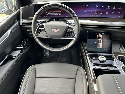 New 2026 Cadillac Escalade Luxury w/ Touring Package image 14