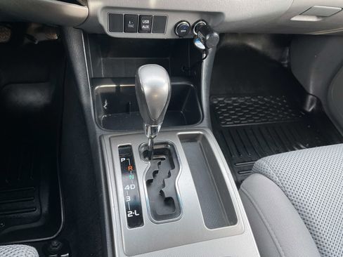 Used 2014 Toyota Tacoma 4x4 Double Cab image 23