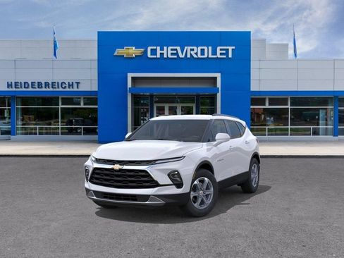 New 2026 Chevrolet Blazer LT w/ Convenience Package FWD image 8