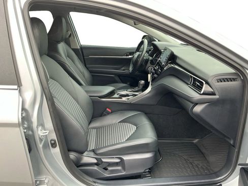 Used 2024 Toyota Camry SE image 22