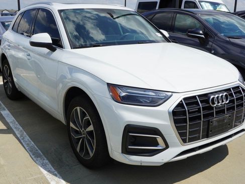 Used 2021 Audi Q5 2.0T Premium Plus w/ Premium Plus Package AWD/4WD image 3
