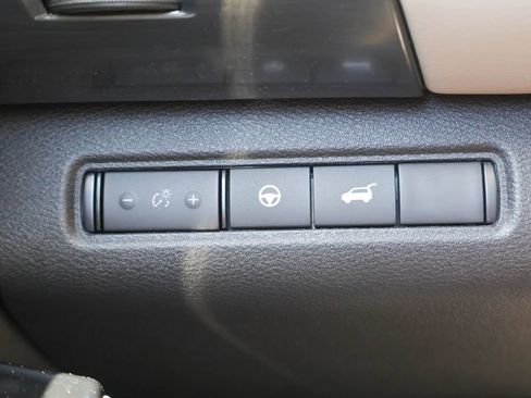 New 2026 Nissan Pathfinder SL FWD image 17