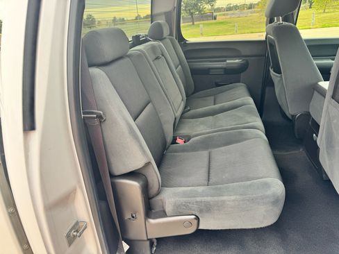 Used 2009 Chevrolet Silverado 3500 LT w/ Interior Plus Package image 12