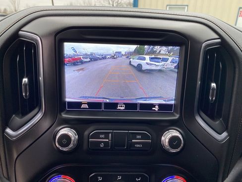 Used 2022 GMC Sierra 2500 AT4 image 26