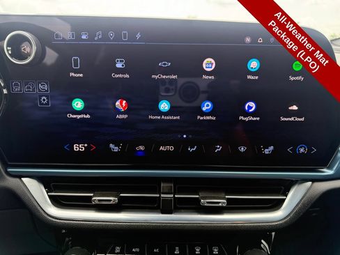 Used 2024 Chevrolet Equinox EV LT w/ LPO, All-Weather Mat Package FWD image 25
